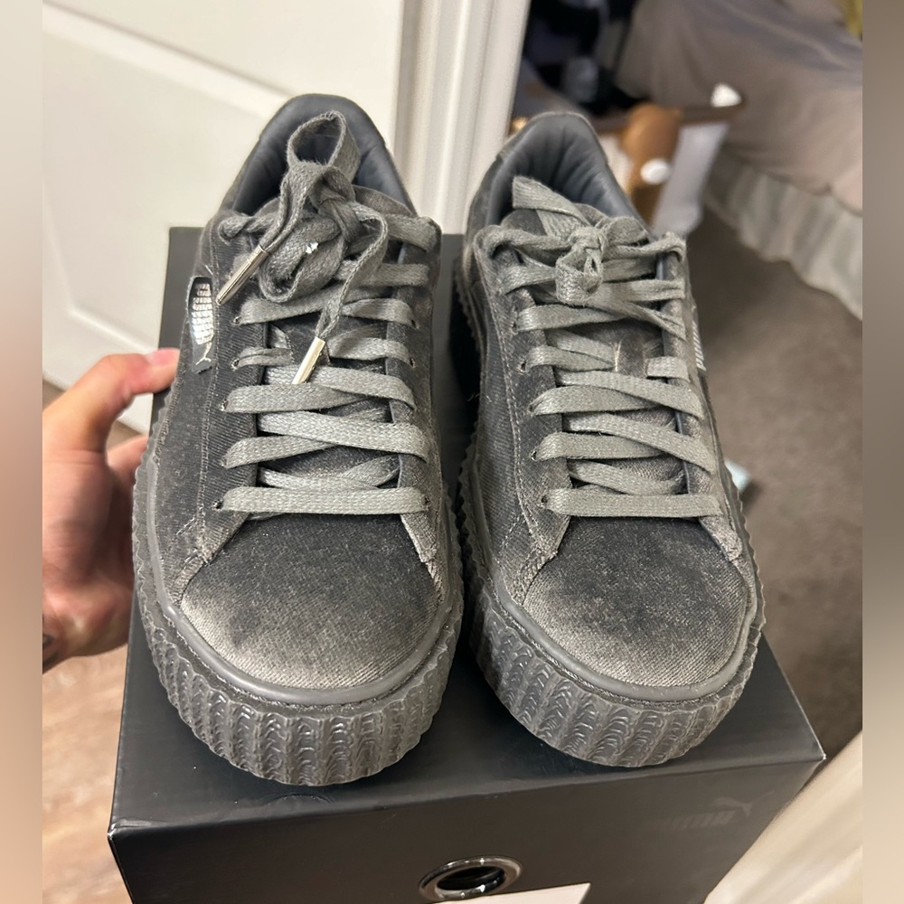 Fenty Rihanna pumas